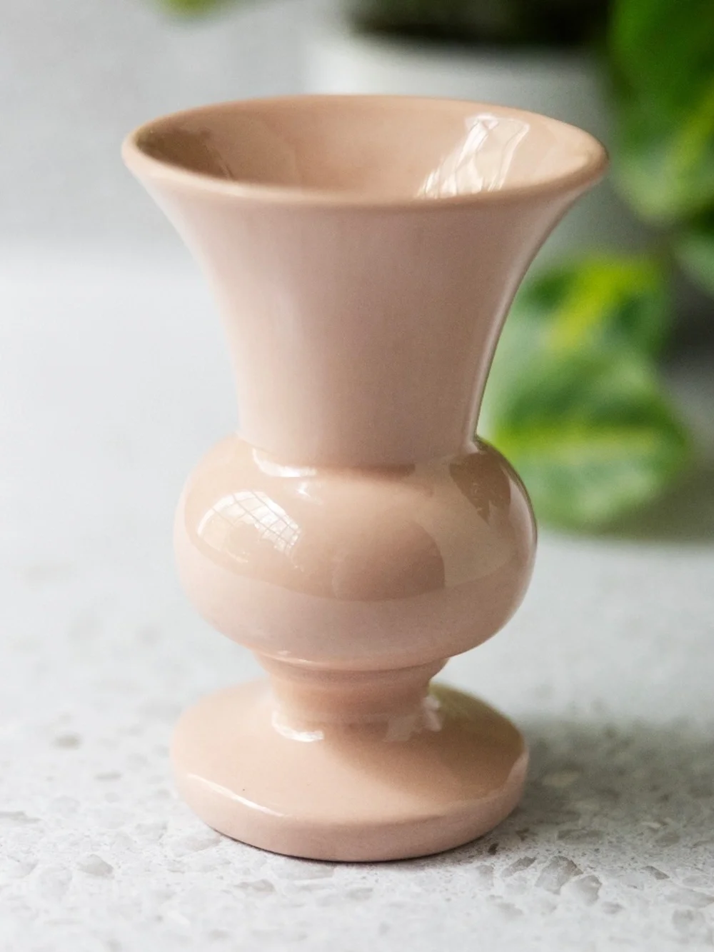 Vintage pink mid-century modern pottery ceramic vase marked 109 height 5 inches